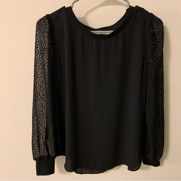 LOFT Tops - Loft Top with Shiny Sleeve Details Size Small